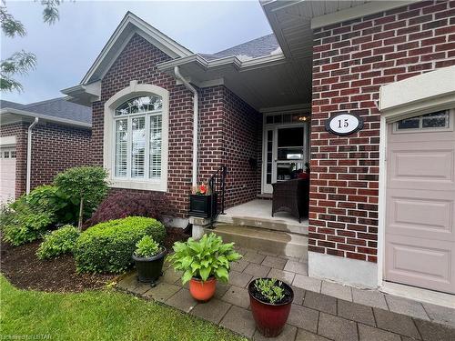 15-101 Southgate Parkway, St. Thomas, ON - Outdoor