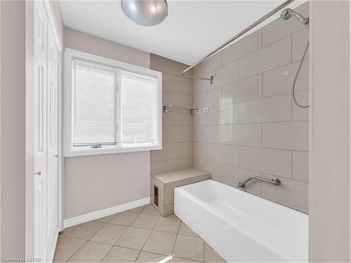2545 Labelle Street, Windsor, ON - Indoor Photo Showing Bathroom