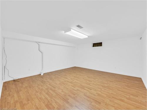 2545 Labelle Street, Windsor, ON - Indoor Photo Showing Other Room