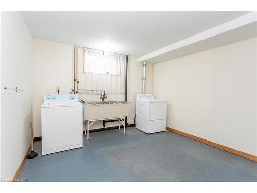173 Regal Drive, London, ON - Indoor Photo Showing Laundry Room