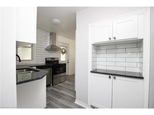 371 Manitoba Street, London, ON - Indoor Photo Showing Kitchen With Double Sink