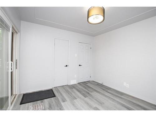 371 Manitoba Street, London, ON - Indoor Photo Showing Other Room