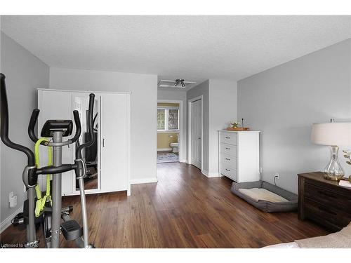 691 Clearwater Crescent, London, ON - Indoor Photo Showing Other Room