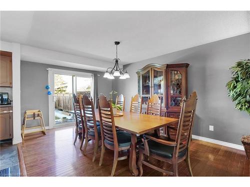 4 Concord Crescent, London, ON - Indoor Photo Showing Dining Room