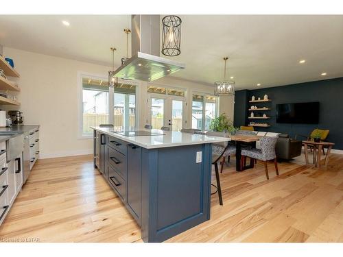 35 Honey Bend, St. Thomas, ON - Indoor Photo Showing Dining Room