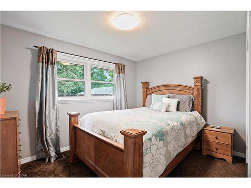 248 Southcrest Drive, London, ON - Indoor Photo Showing Bedroom