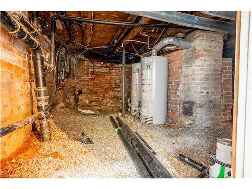 209 Murray St Street, Wallaceburg, ON - Indoor Photo Showing Basement