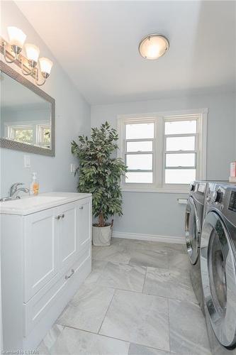 45024 Talbot Line, St. Thomas, ON - Indoor Photo Showing Laundry Room