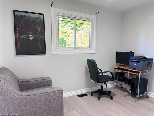 368 Valleyview Avenue, London, ON - Indoor Photo Showing Office