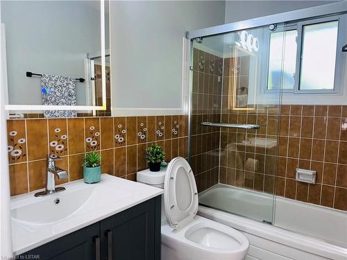 368 Valleyview Avenue, London, ON - Indoor Photo Showing Bathroom