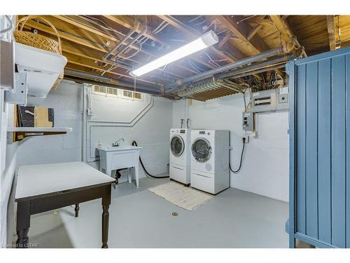 262 Regent Street, London, ON - Indoor Photo Showing Laundry Room