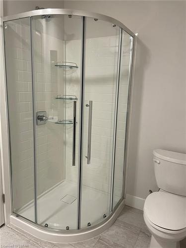 449 Grey Street, London, ON - Indoor Photo Showing Bathroom