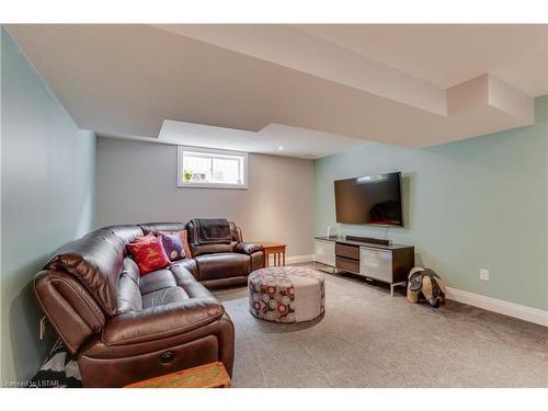 1799 Couldridge Way, London, ON - Indoor Photo Showing Other Room