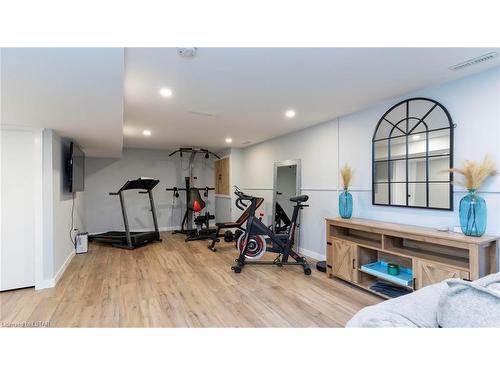 468 Mornington Avenue, London, ON - Indoor Photo Showing Gym Room