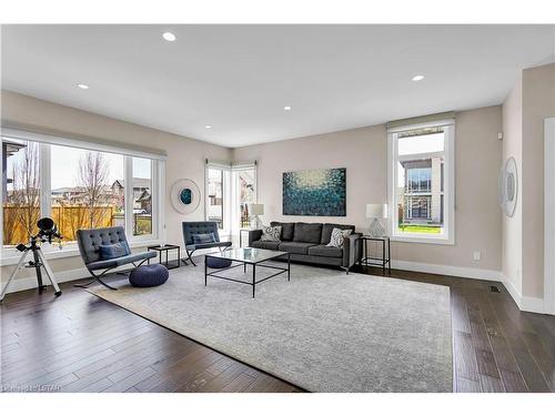 2170 Bakervilla Street, London, ON - Indoor Photo Showing Living Room