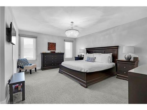 2170 Bakervilla Street, London, ON - Indoor Photo Showing Bedroom