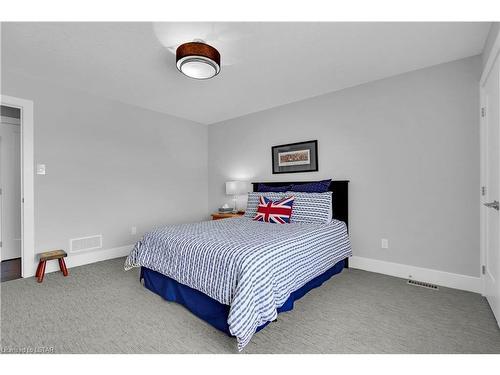 2170 Bakervilla Street, London, ON - Indoor Photo Showing Bedroom