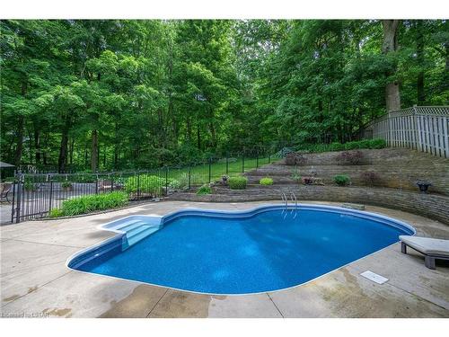 58 Chestnut Court, London, ON - Outdoor With In Ground Pool With Deck Patio Veranda With Backyard