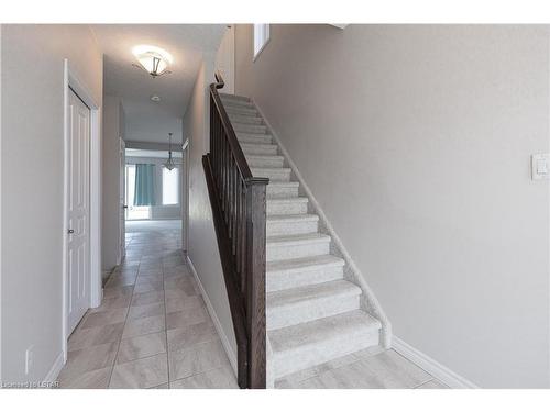 1733 O'Hanlan Cross, London, ON - Indoor Photo Showing Other Room