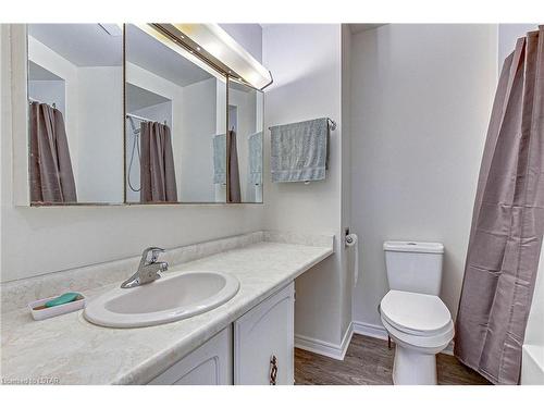 60 Carlyle Drive, Kitchener, ON - Indoor Photo Showing Bathroom