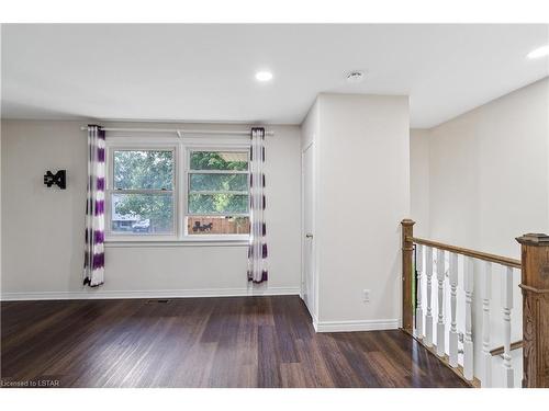 117 Cecilia Avenue, London, ON - Indoor Photo Showing Other Room