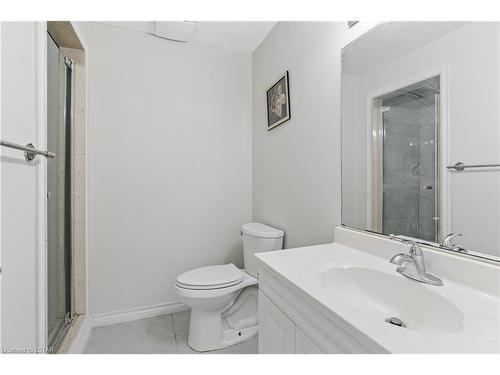 117 Cecilia Avenue, London, ON - Indoor Photo Showing Bathroom