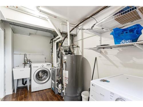117 Cecilia Avenue, London, ON - Indoor Photo Showing Laundry Room