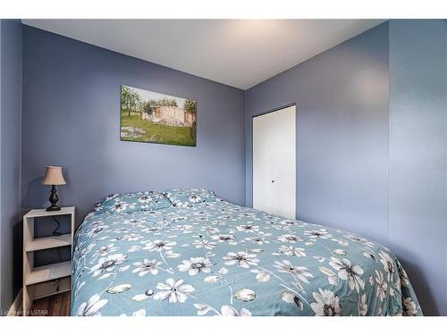 341 Ridgewood Crescent, London, ON - Indoor Photo Showing Bedroom