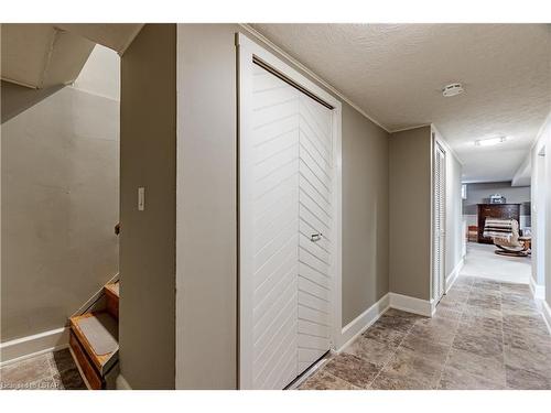 341 Ridgewood Crescent, London, ON - Indoor Photo Showing Other Room