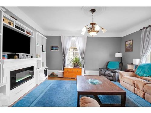 1051 Trafalgar Street, London, ON - Indoor Photo Showing Living Room With Fireplace