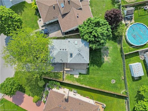 132 Sundridge Crescent, London, ON - Outdoor With Above Ground Pool