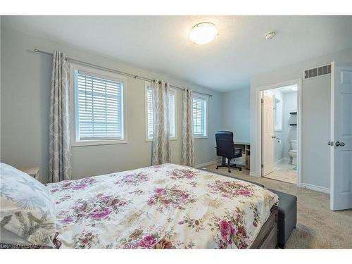 2711 Foxbend Link, London, ON - Indoor Photo Showing Bedroom