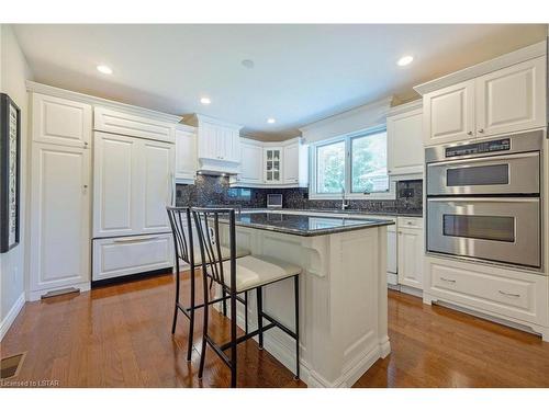 6 Conifer Crescent, London, ON - Indoor Photo Showing Kitchen With Upgraded Kitchen