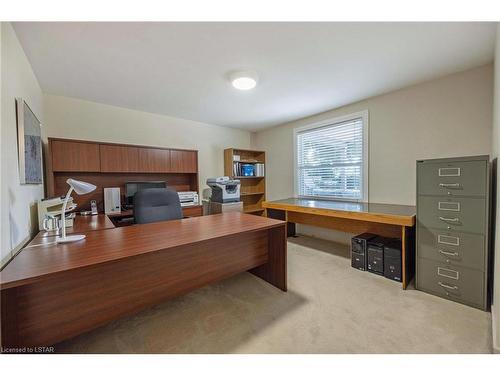 6 Conifer Crescent, London, ON - Indoor Photo Showing Office