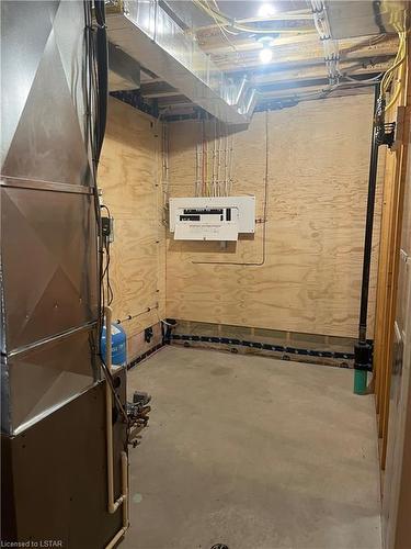 257 Highway 124, Mcdougall, ON - Indoor Photo Showing Basement