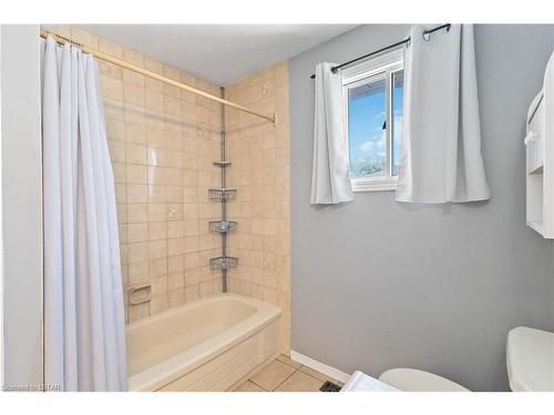 71 Blanchard Crescent, London, ON - Indoor Photo Showing Bathroom