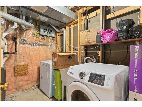 71 Blanchard Crescent, London, ON - Indoor Photo Showing Laundry Room