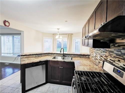 1848 Couldridge Way Way, London, ON - Indoor Photo Showing Kitchen With Double Sink