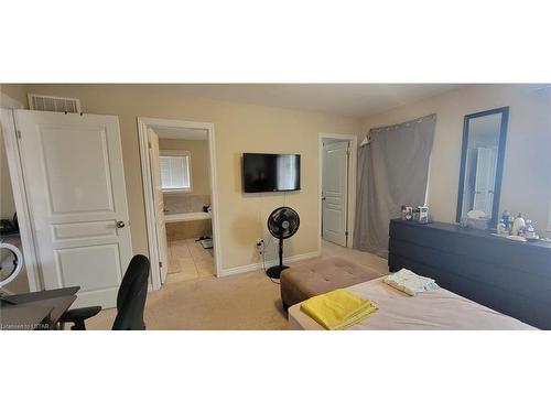 1848 Couldridge Way Way, London, ON - Indoor Photo Showing Other Room