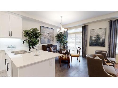 163 Julie Crescent, London, ON - Indoor Photo Showing Dining Room