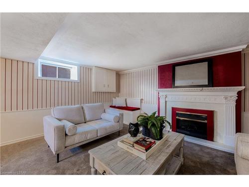 331 Beachwood Avenue, London, ON - Indoor Photo Showing Living Room With Fireplace
