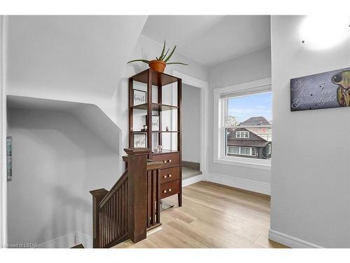 86 Kains Street, St. Thomas, ON - Indoor Photo Showing Other Room