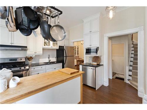 446 Piccadilly Street, London, ON - Indoor Photo Showing Kitchen With Stainless Steel Kitchen