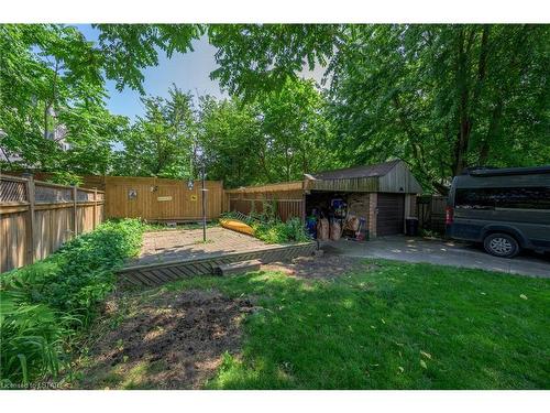 595 Dufferin Avenue, London, ON - Outdoor With Backyard