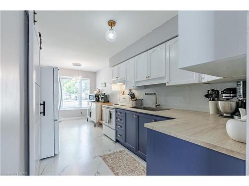 55-9 Ailsa Place, London, ON - Indoor Photo Showing Kitchen