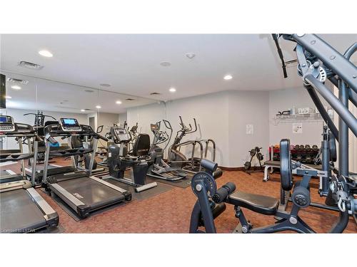 908-250 Pall Mall Street, London, ON - Indoor Photo Showing Gym Room