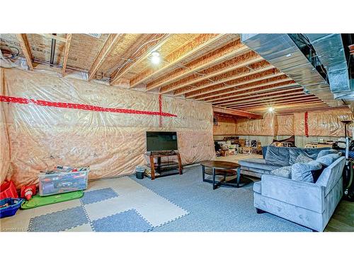 322 Chambers Place, London, ON - Indoor Photo Showing Basement