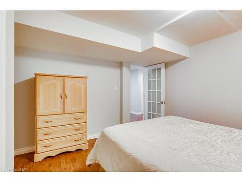 1182 Smither Road, London, ON - Indoor Photo Showing Bedroom