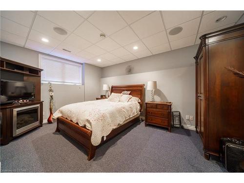 1561 Westchester Bourne Road, Thames Centre, ON - Indoor Photo Showing Bedroom