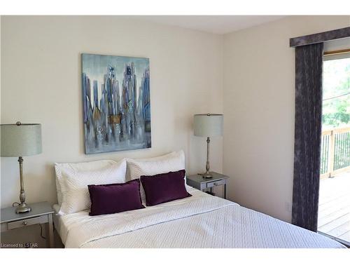 244 Alma Street, St. Thomas, ON - Indoor Photo Showing Bedroom